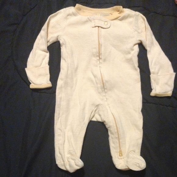 Cozy Yellow Kids One Piece​​ - Picture 1 of 4